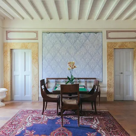 Casa Del Cavaliere *